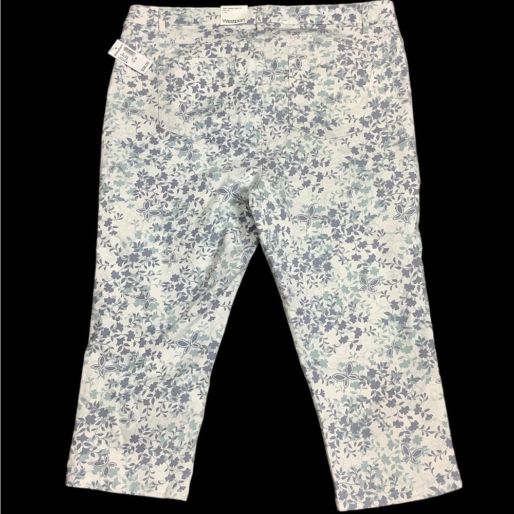 Womens Westport Dressbarn 18W Pants Capri Floral Mid Rise White Blue Stretch NWT - Picture 4 of 10